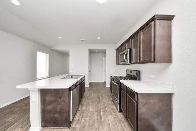 16916 Rich Pines Drive, Conroe, TX 77302