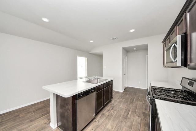 16916 Rich Pines Drive, Conroe, TX 77302