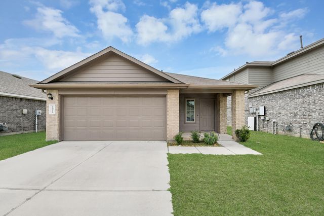 16916 Rich Pines Drive, Conroe, TX 77302