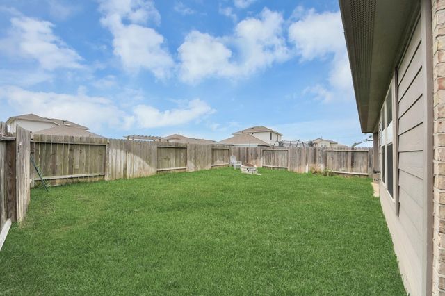 16916 Rich Pines Drive, Conroe, TX 77302