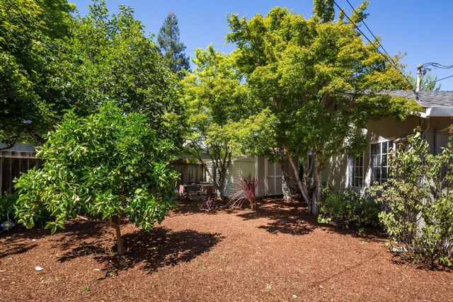 3248 Clifton Court, Palo Alto, CA 94303