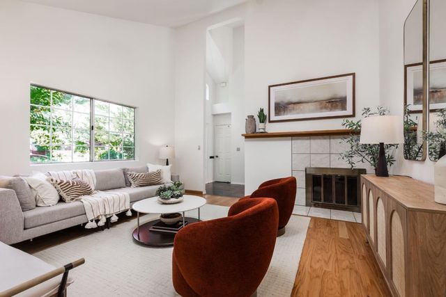 3248 Clifton Court, Palo Alto, CA 94303