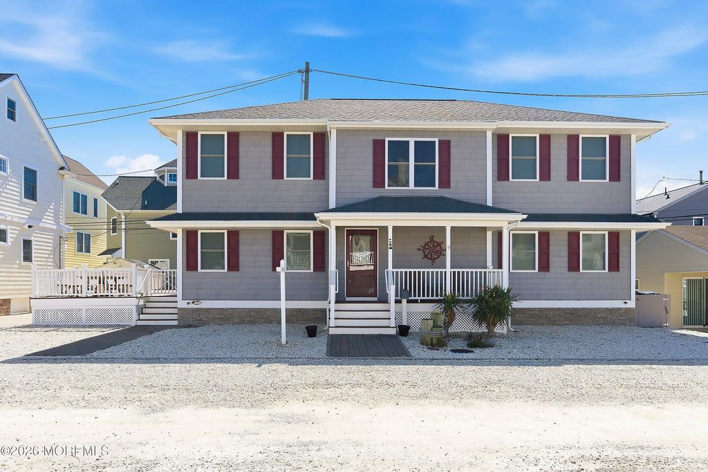 3 Holiday Road, Ortley Beach, NJ 08751