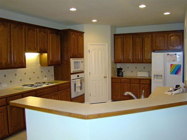 10700 Pointe View DR, Austin, TX 78738