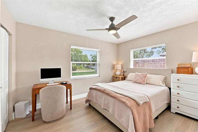 716 75TH AVENUE N, St Petersburg, FL 33702