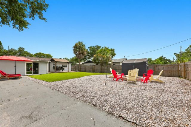 716 75TH AVENUE N, St Petersburg, FL 33702