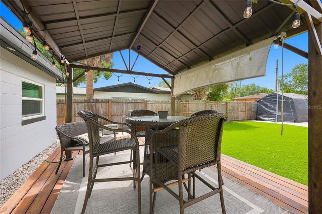 716 75TH AVENUE N, St Petersburg, FL 33702
