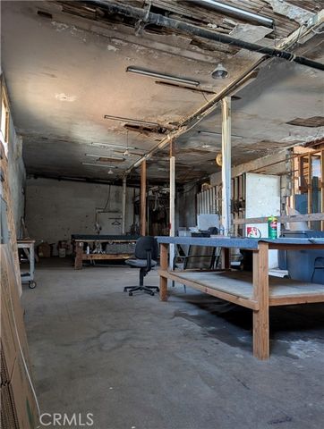 1071 Center Street, Riverside, CA 92507