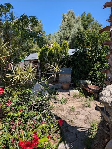 1071 Center Street, Riverside, CA 92507