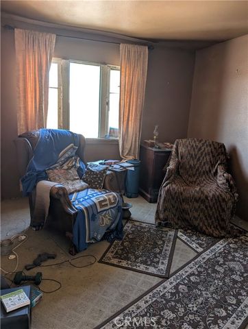 1071 Center Street, Riverside, CA 92507