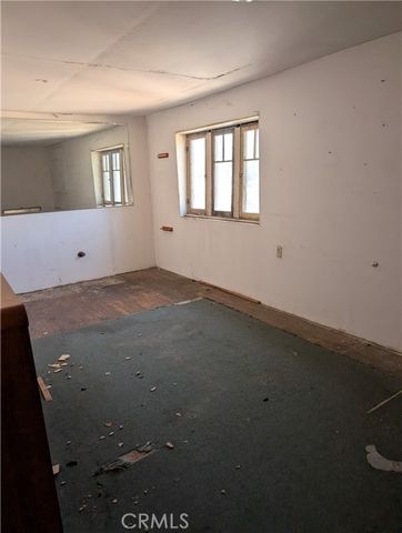 1071 Center Street, Riverside, CA 92507