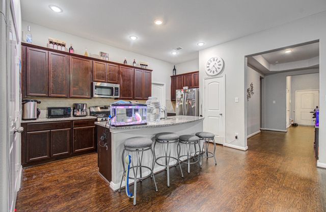 12727 Silver Winter Trail, Houston, TX 77014