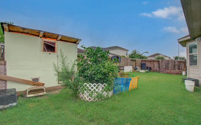 12727 Silver Winter Trail, Houston, TX 77014