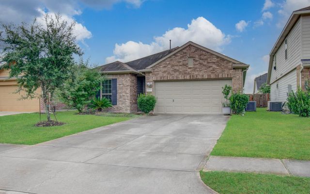 12727 Silver Winter Trail, Houston, TX 77014