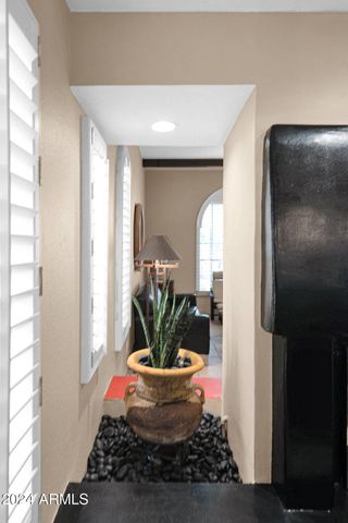 10460 E FANFOL Lane, Scottsdale, AZ 85258