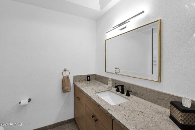 10460 E FANFOL Lane, Scottsdale, AZ 85258