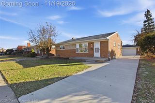 1586 Myrtle Avenue, Madison Heights, MI 48071