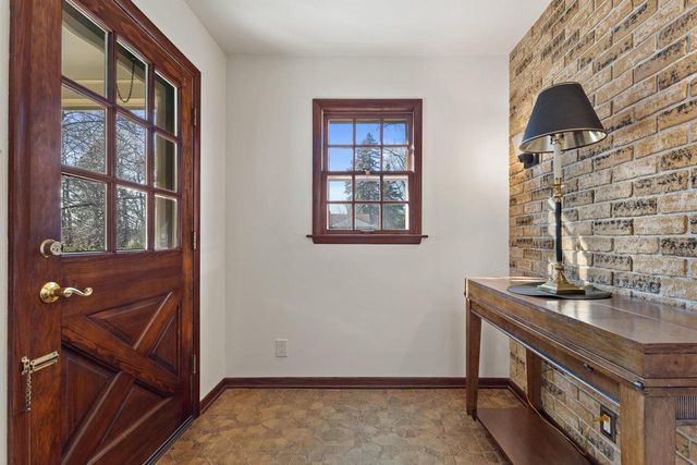 8828 N Navajo ROAD, Bayside, WI 53217