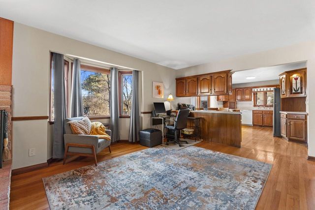 8828 N Navajo ROAD, Bayside, WI 53217