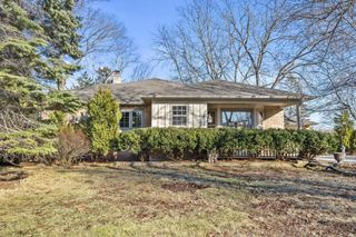 8828 N Navajo ROAD, Bayside, WI 53217