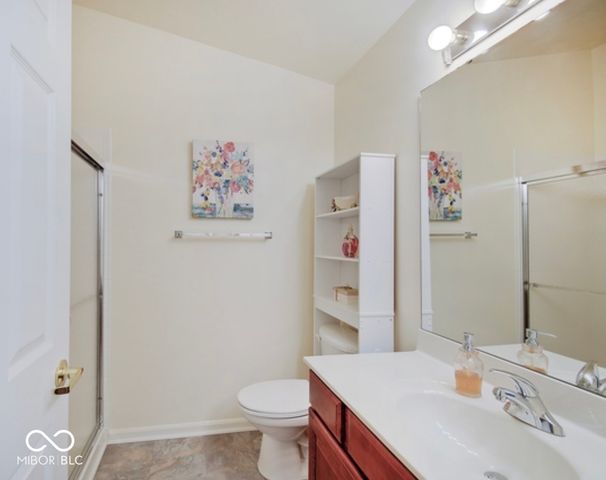 230 Legends Creek Way 207, Indianapolis, IN 46229