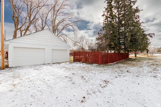 745 W MAIN ST, Saint Anthony, ID 83445
