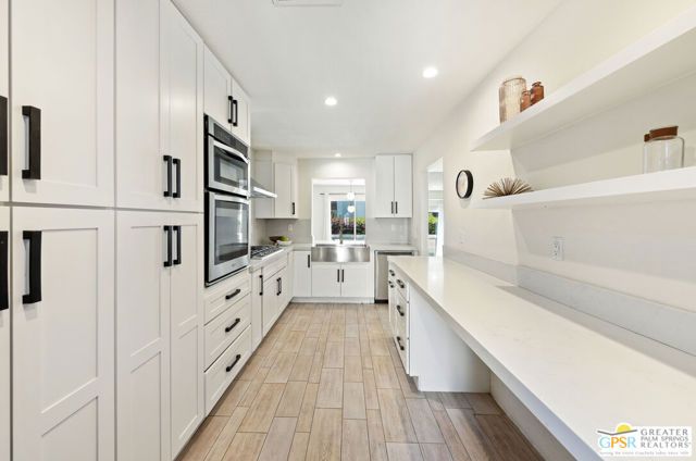 415 Rio Vista Drive, Palm Springs, CA 92262