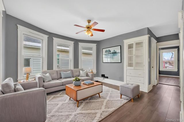 11 Manitou Avenue, Poughkeepsie, NY 12603