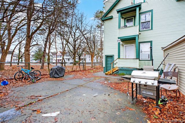 11 Manitou Avenue, Poughkeepsie, NY 12603