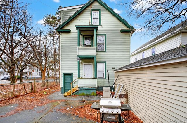 11 Manitou Avenue, Poughkeepsie, NY 12603