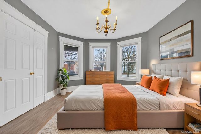 11 Manitou Avenue, Poughkeepsie, NY 12603