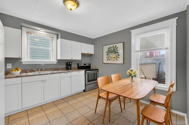 11 Manitou Avenue, Poughkeepsie, NY 12603