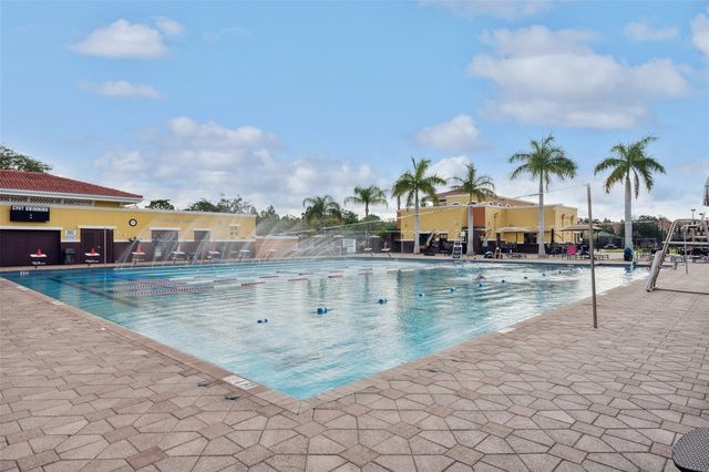 13941 CLUBHOUSE DRIVE 103, Tampa, FL 33618
