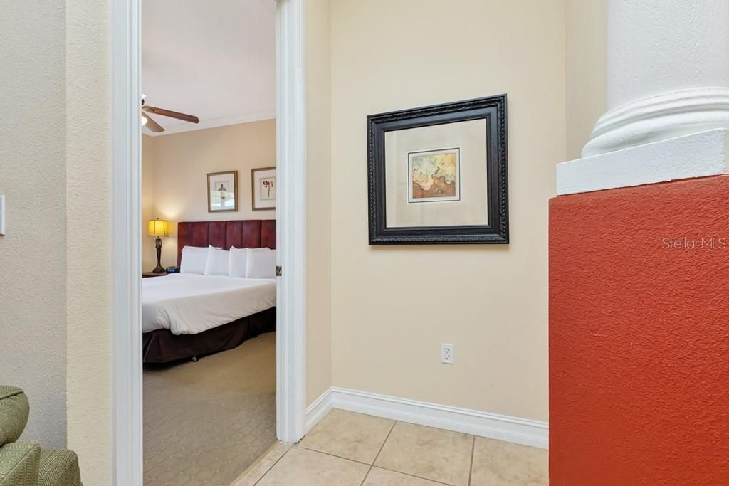 Image 23 of property listing at 13941 CLUBHOUSE DRIVE 103, Tampa, FL 33618
