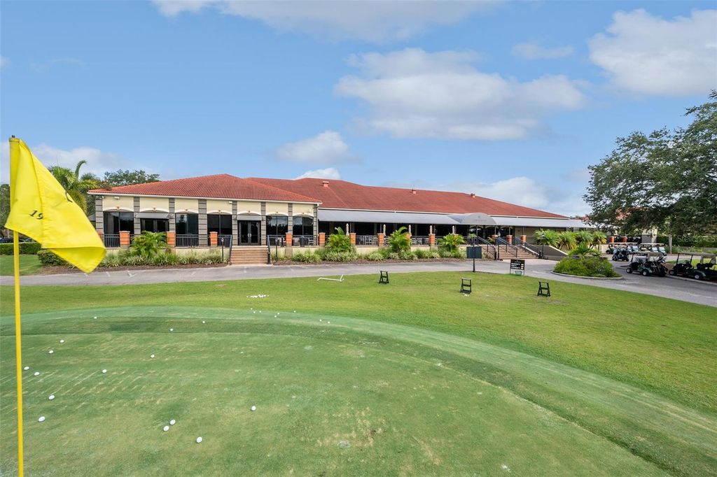 Image 47 of property listing at 13941 CLUBHOUSE DRIVE 103, Tampa, FL 33618