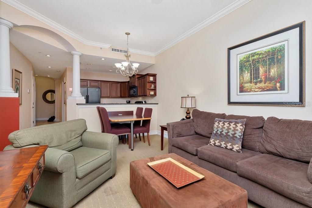 Image 6 of property listing at 13941 CLUBHOUSE DRIVE 103, Tampa, FL 33618