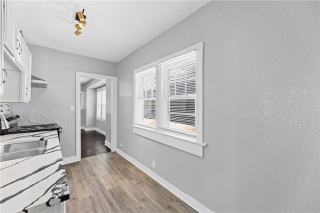 4243 Agnes Avenue, Kansas City, MO 64130