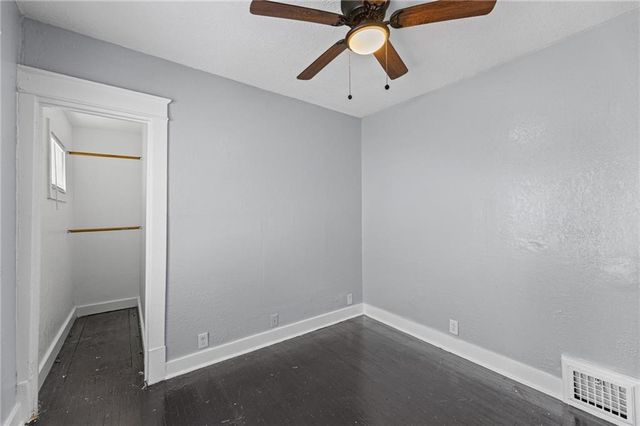 4243 Agnes Avenue, Kansas City, MO 64130