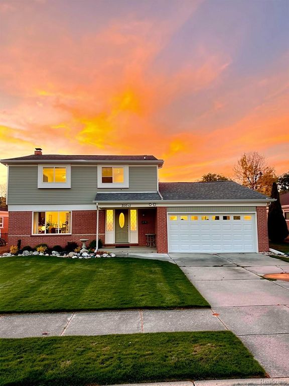 29542 Van Laan Drive, Warren, MI 48092