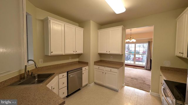 230 WHITMAN LN, Inwood, WV 25428