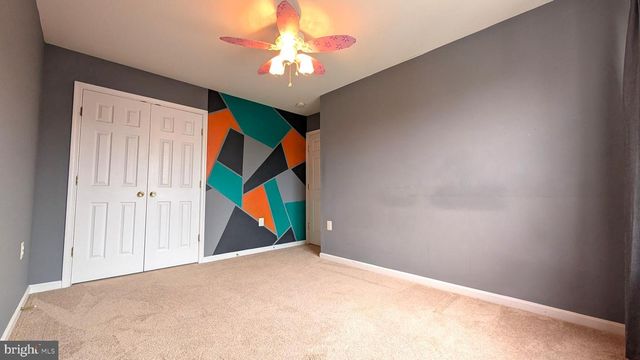 230 WHITMAN LN, Inwood, WV 25428