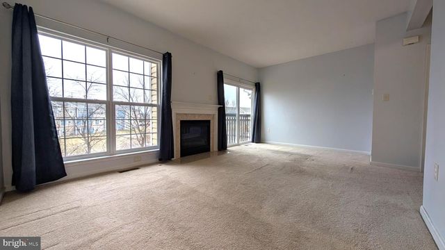 230 WHITMAN LN, Inwood, WV 25428