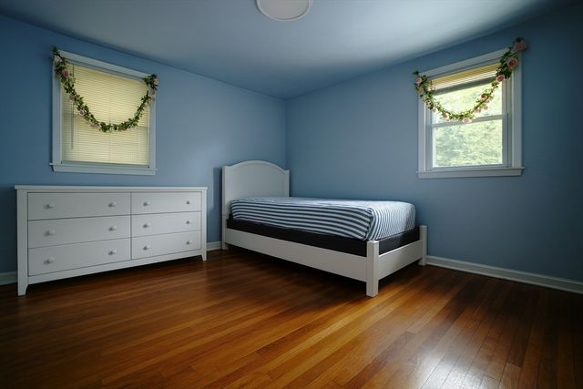 64 Drake Ave, Stoughton, MA 02072
