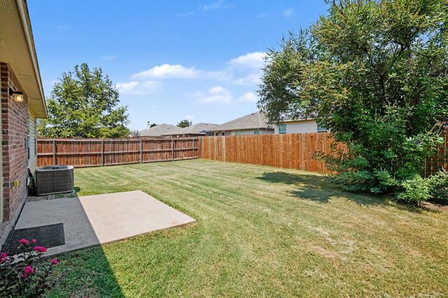 1817 Elk Lake Trail, Fort Worth, TX 76247