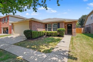 1817 Elk Lake Trail, Fort Worth, TX 76247