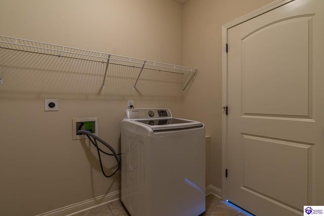 218 Sangria Drive, Vine Grove, KY 40175