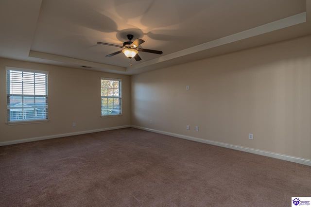 218 Sangria Drive, Vine Grove, KY 40175