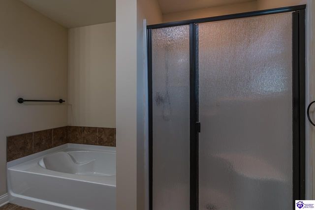 218 Sangria Drive, Vine Grove, KY 40175