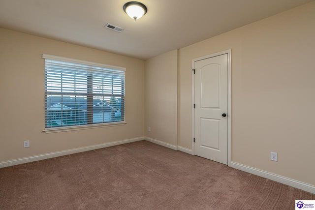 218 Sangria Drive, Vine Grove, KY 40175