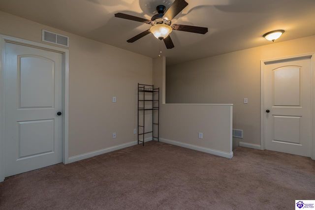 218 Sangria Drive, Vine Grove, KY 40175